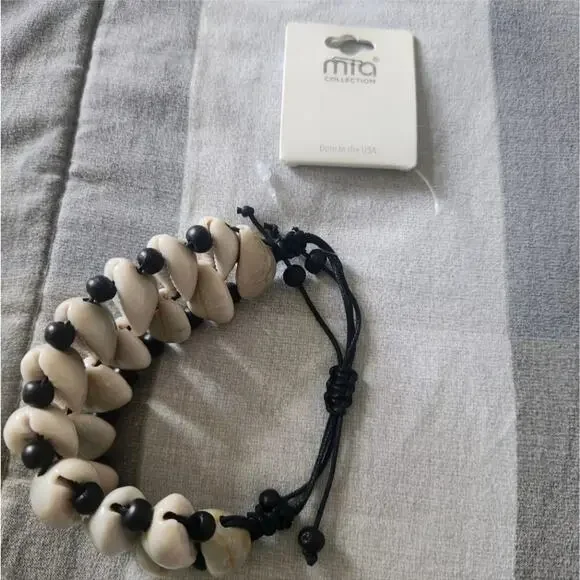 Mia Collection Jewelry Bracelet shell - Picture 1 of 3